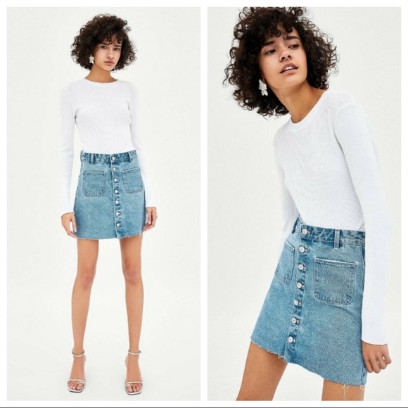 ZARA Womens Denim Jean Mini Skirt Light Wash Button Front A-Line High Rise Small - Picture 1 of 12